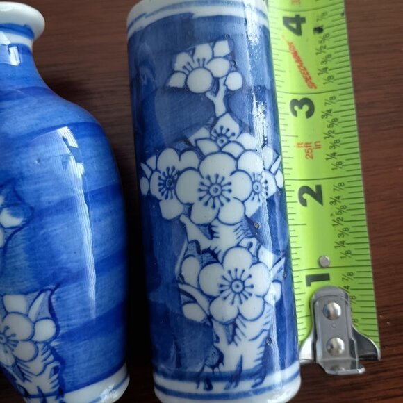 Miniature Asian Inspired Blue and White Vases - Picture 5 of 5